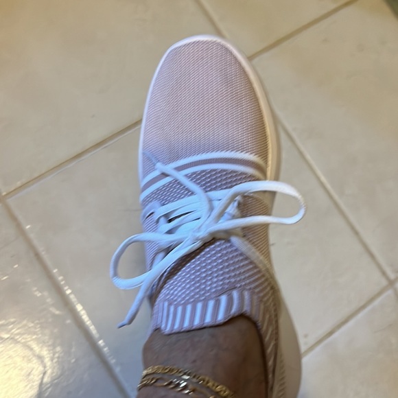 Nautica pink/mauve and white sneakers size 9. Great shape! - Picture 4 of 6